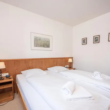 Haus Filzstein 144 18 شقة